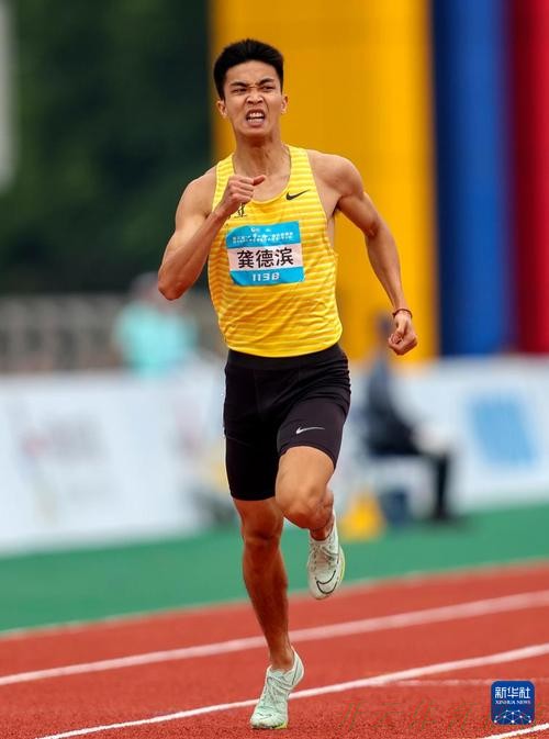 开云网址：龚德滨获得男子400米栏冠军