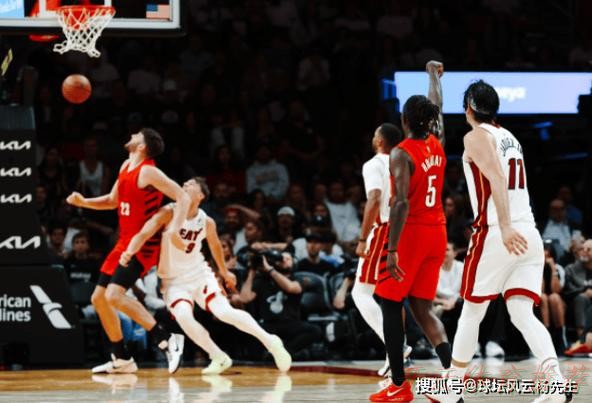 开云体育链接：东西部第七名激战！热火末节攻防锁定胜局送开拓者两连败